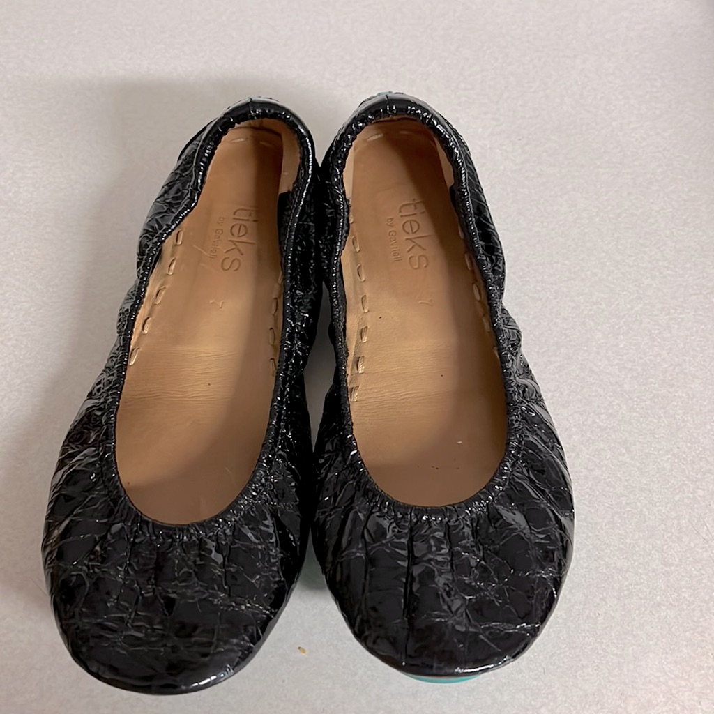 Obsidian Black Tieks - Size 7 - Barely Worn